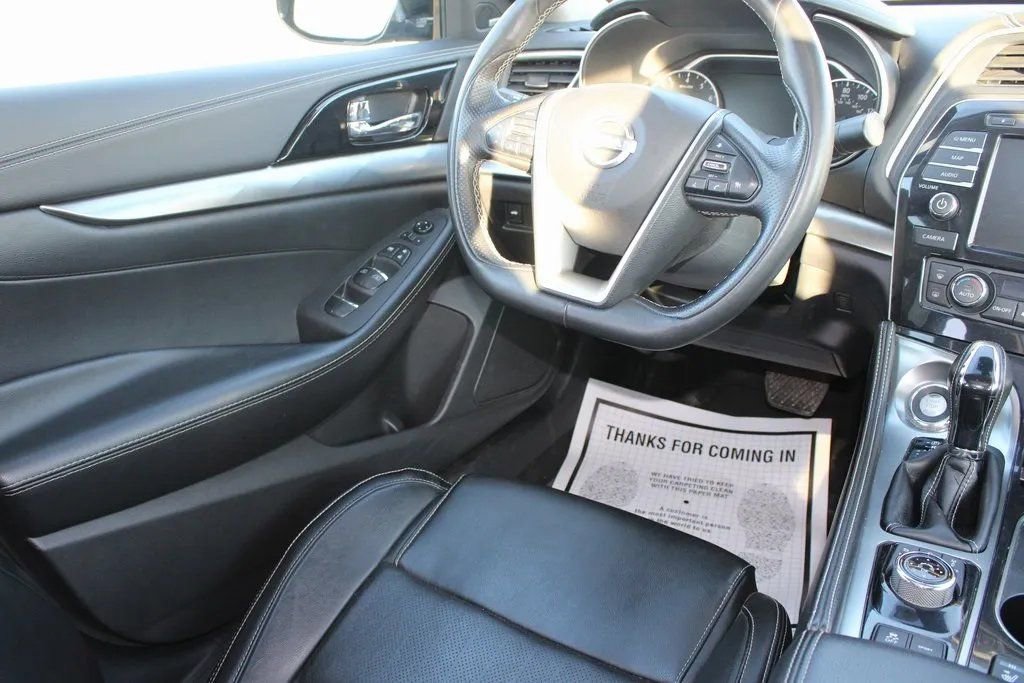 Used 2023 Nissan Maxima SL FWD image 33