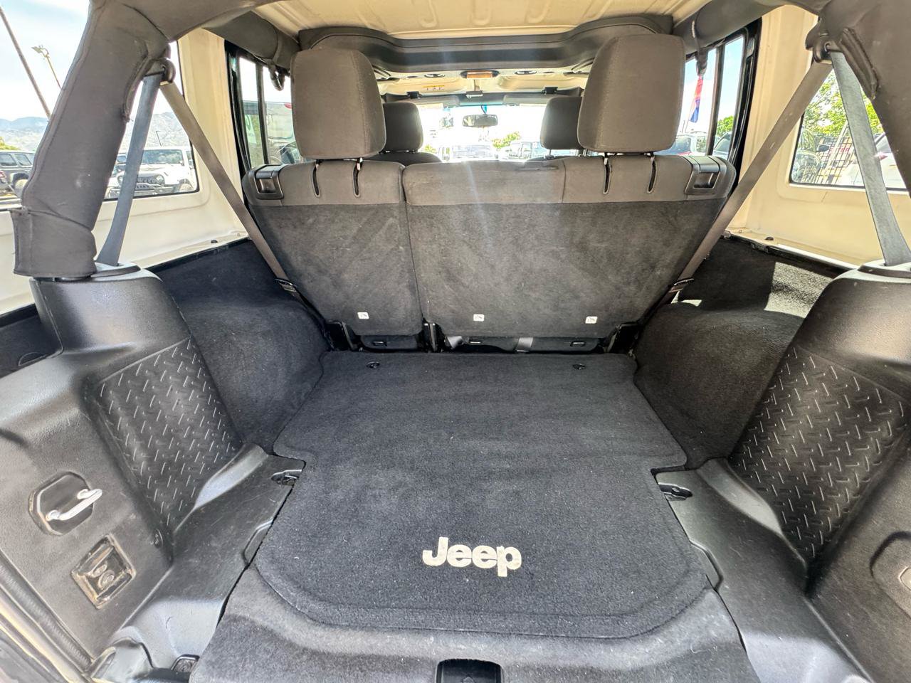 Used 2015 Jeep Wrangler Unlimited Sport w/ Quick Order Package 24S AWD/4WD image 16