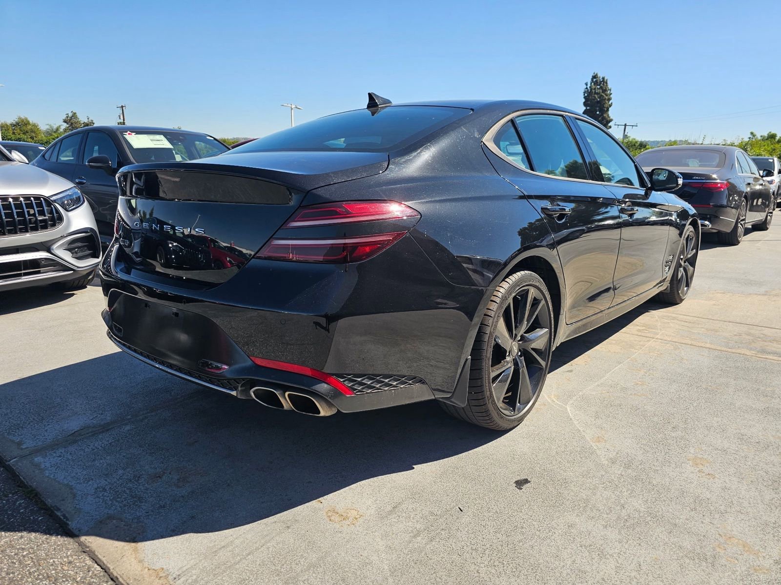 Used 2023 Genesis G70 2.0T w/ Sport Prestige Package image 2