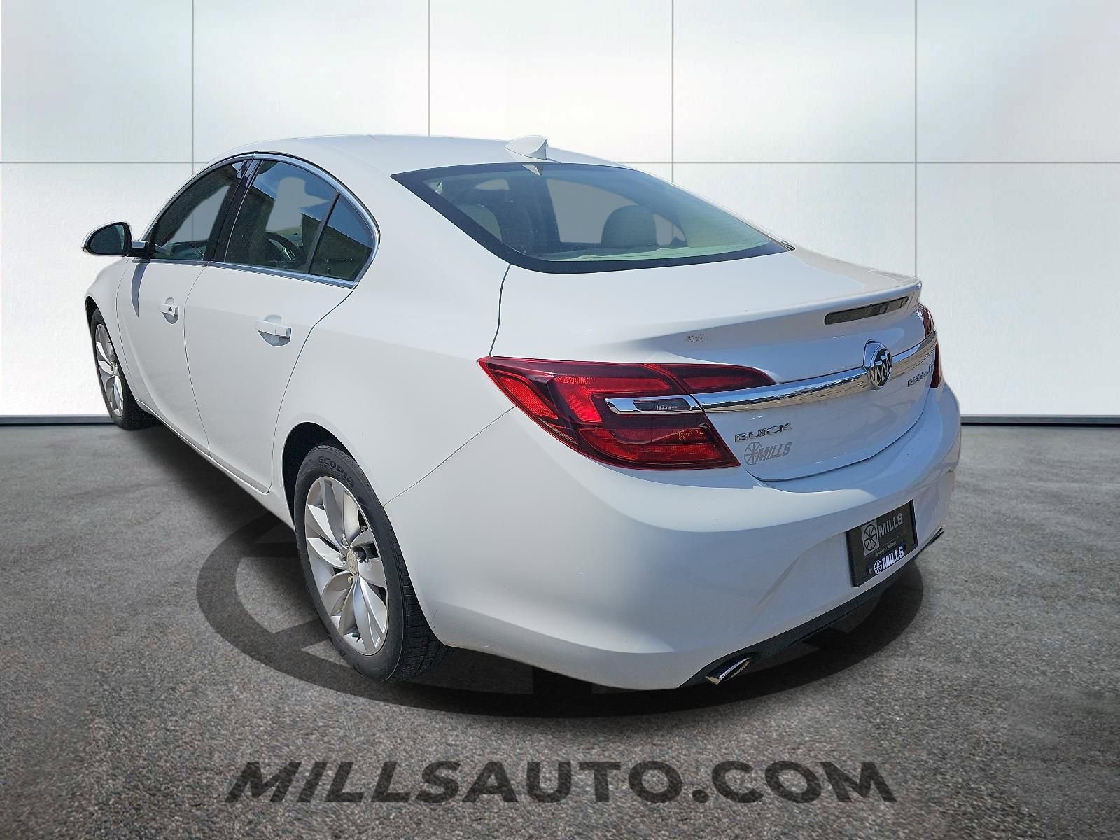 Used 2015 Buick Regal FWD image 8