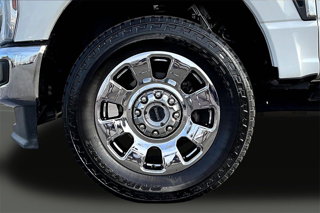 Used 2025 Ford F250 Lariat w/ Lariat Ultimate Package image 35