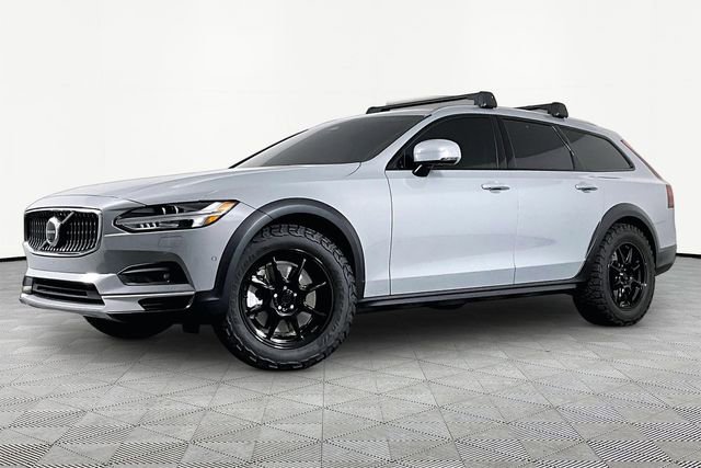 Used 2025 Volvo V90 B6 Cross Country Plus w/ Protection Package Premier AWD/4WD image 1