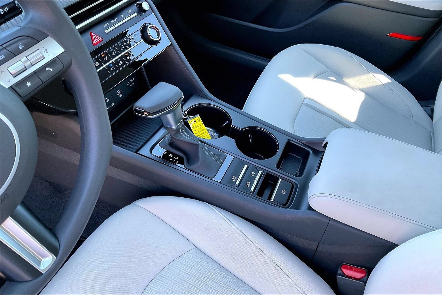 Certified 2025 Hyundai Sonata SE FWD image 18