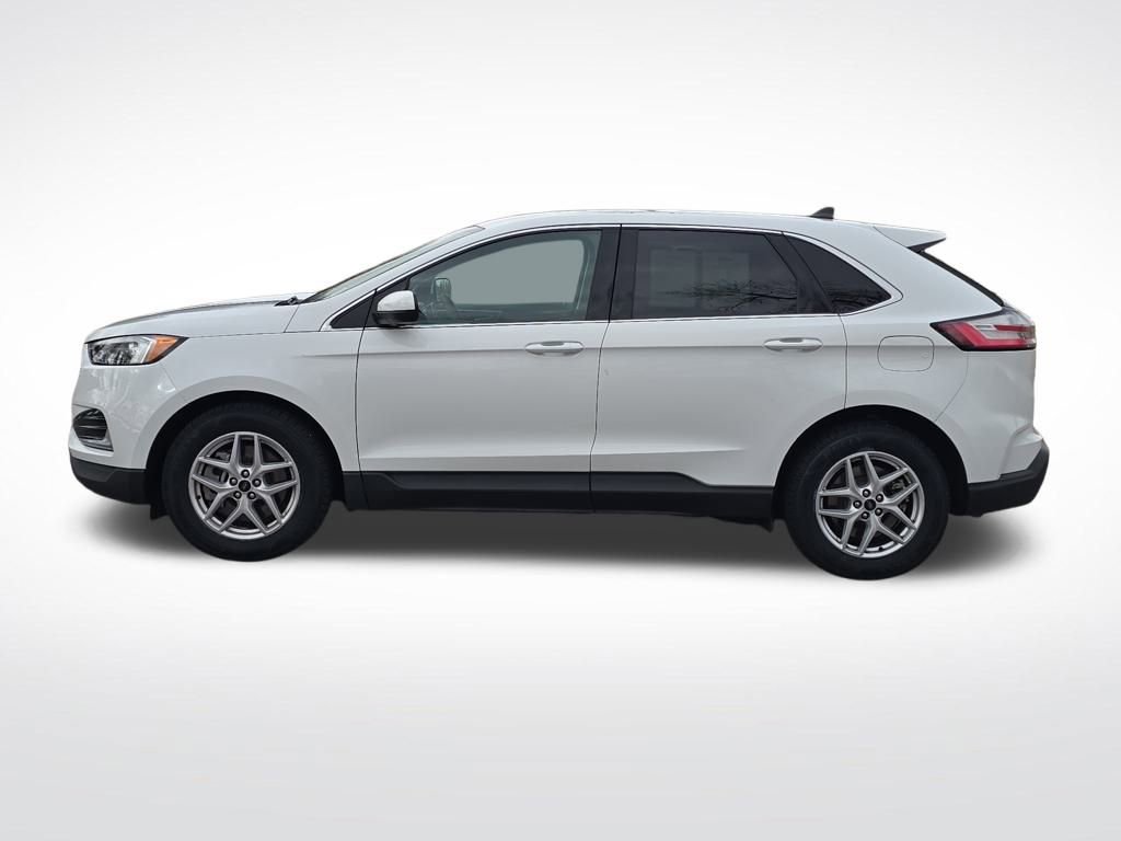 Used 2024 Ford Edge SEL image 2