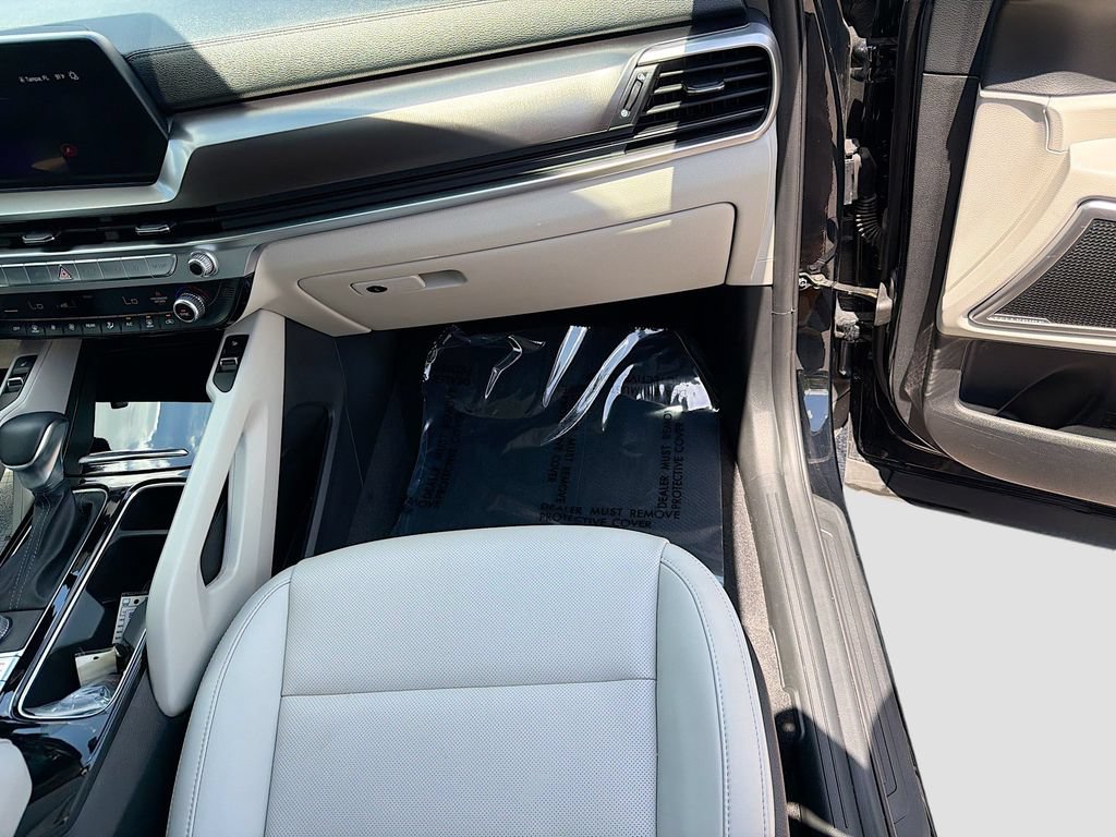 Certified 2024 Kia Telluride S FWD image 16