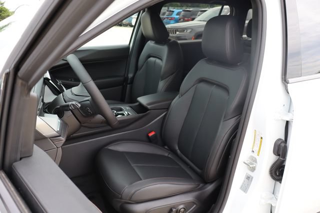 New 2026 Jeep Cherokee Limited AWD/4WD image 16