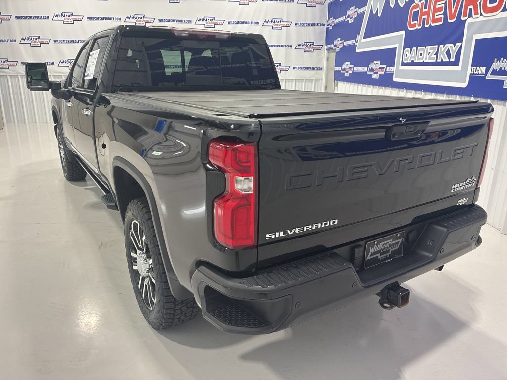 Used 2024 Chevrolet Silverado 2500 High Country w/ High Country Premium Package AWD/4WD image 5