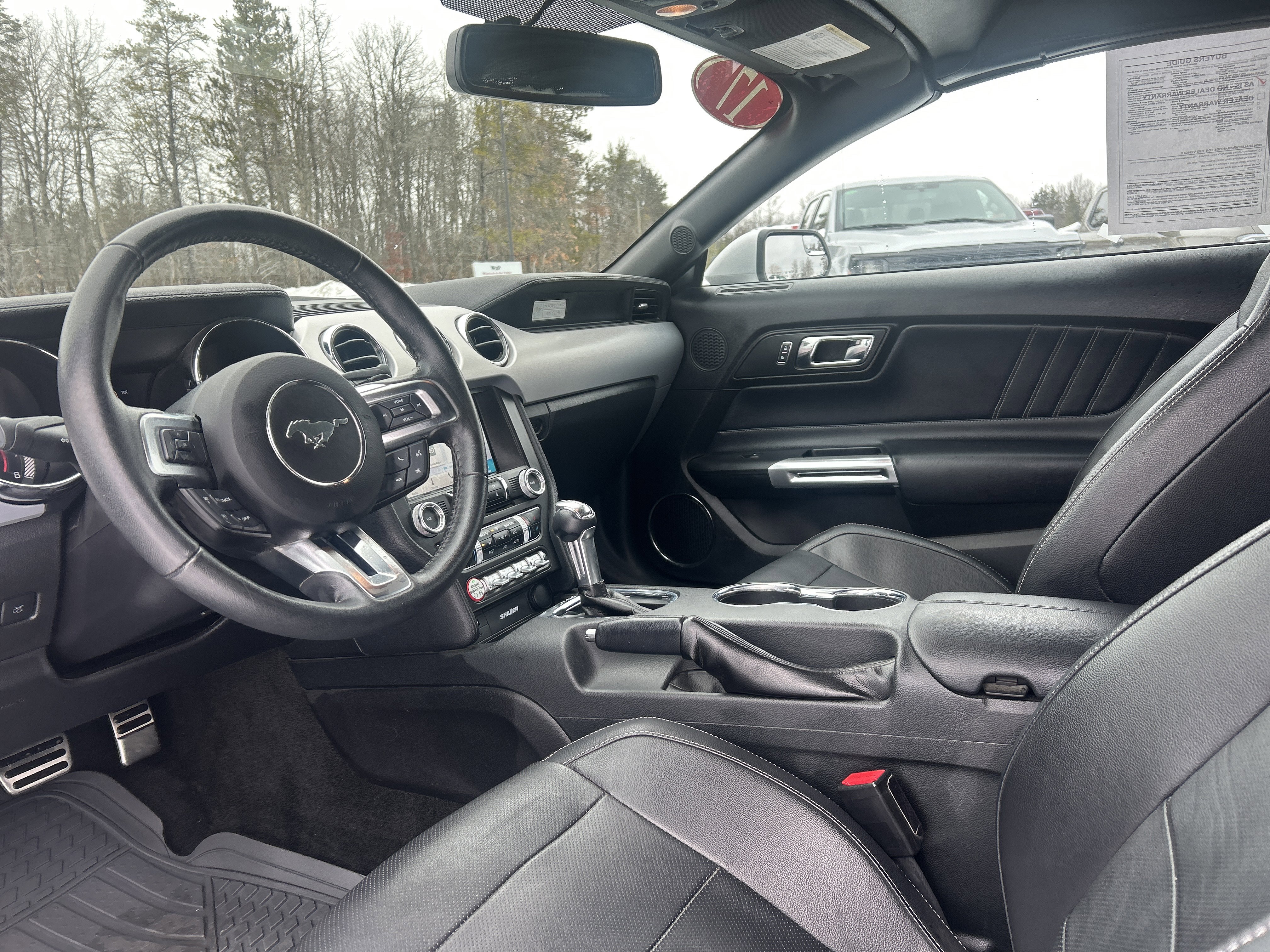Used 2017 Ford Mustang Premium image 11