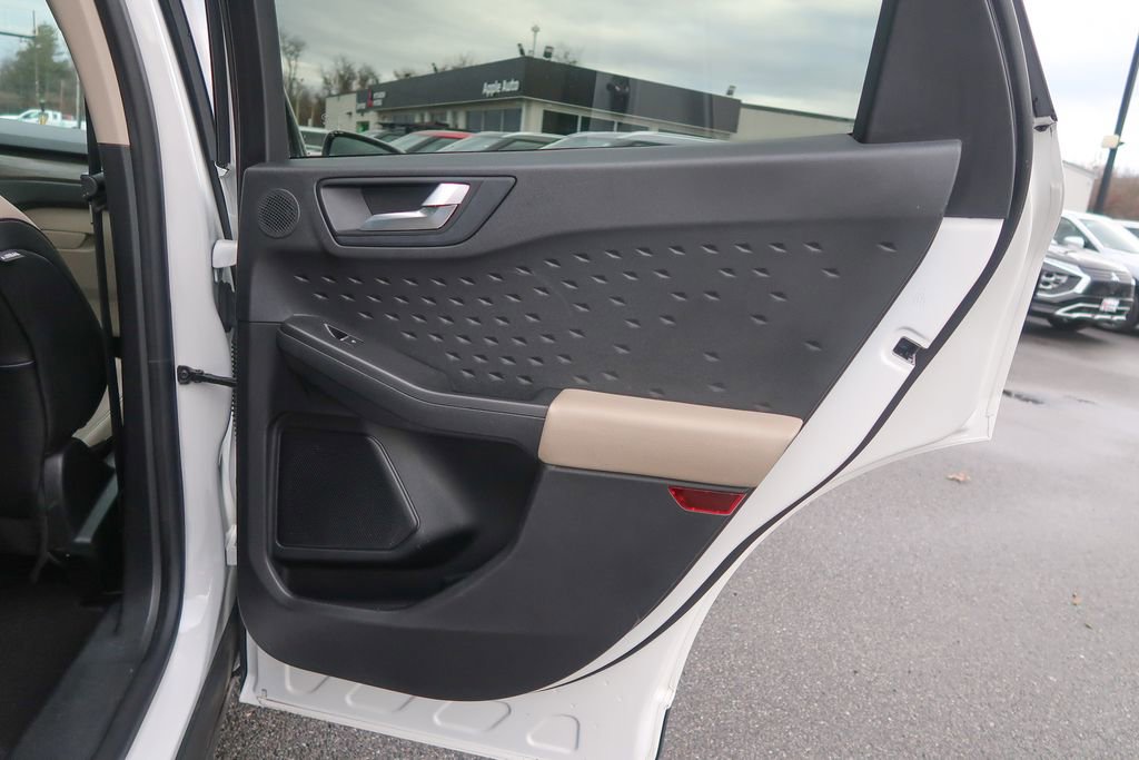 Used 2020 Ford Escape Titanium w/ Titanium Premium Package 2.0 image 20