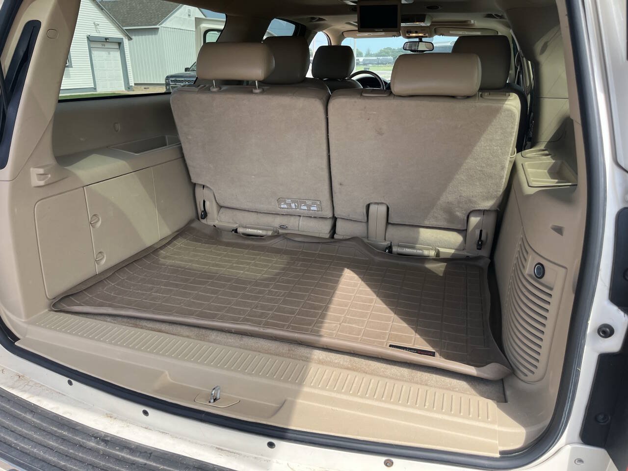 Used 2013 Chevrolet Suburban LTZ AWD/4WD image 30