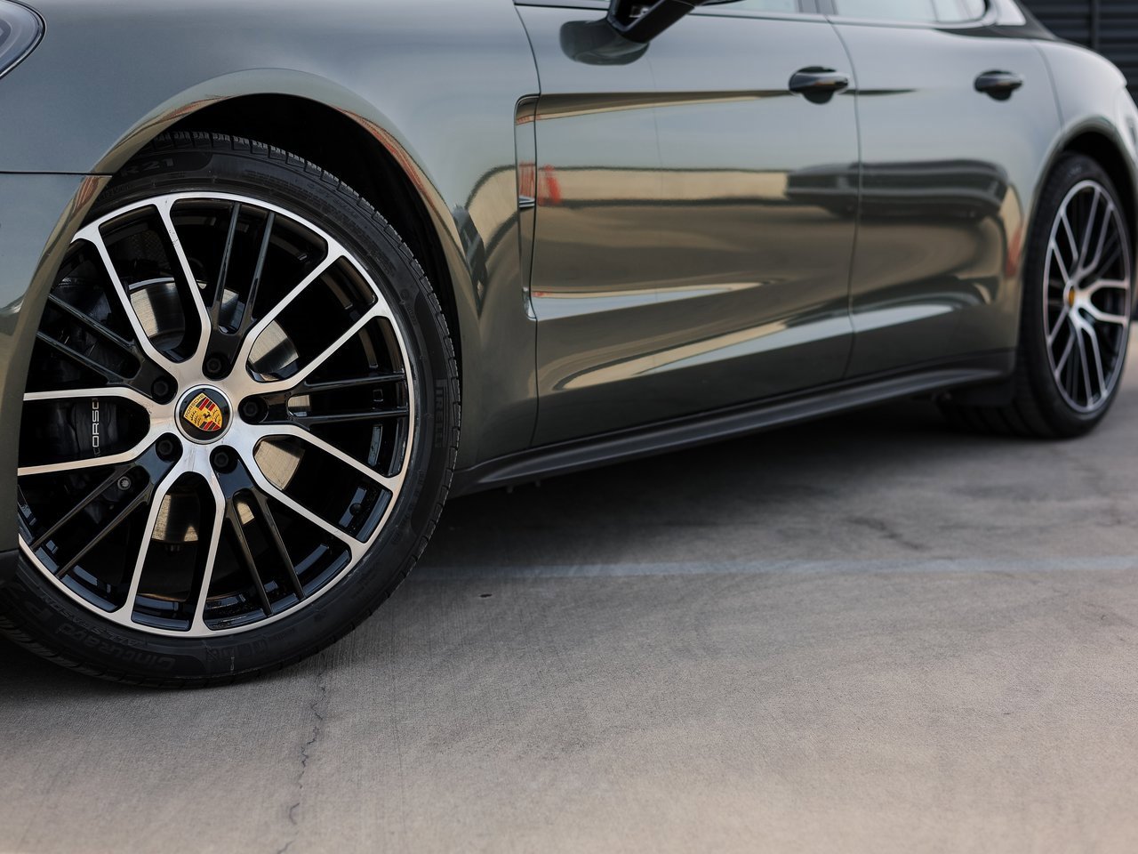 Certified 2023 Porsche Panamera Platinum Edition image 12