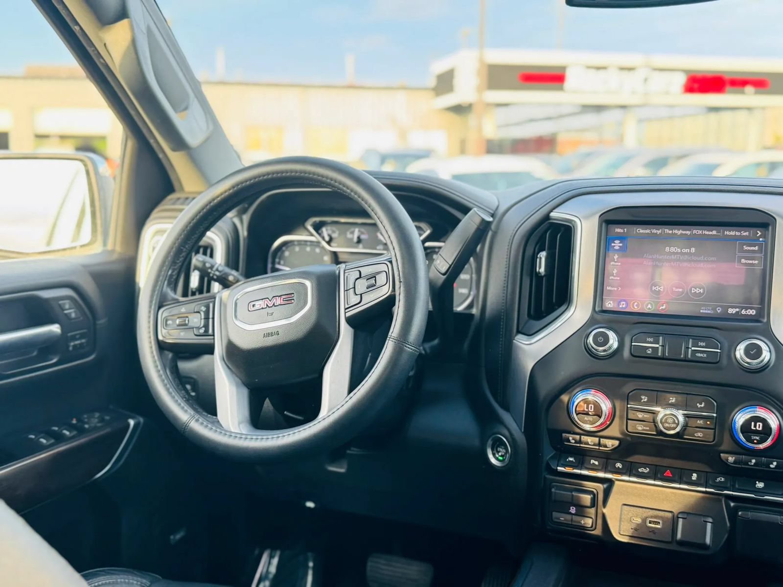 Used 2019 GMC Sierra 1500 SLT w/ SLT Premium Plus Package AWD/4WD image 20