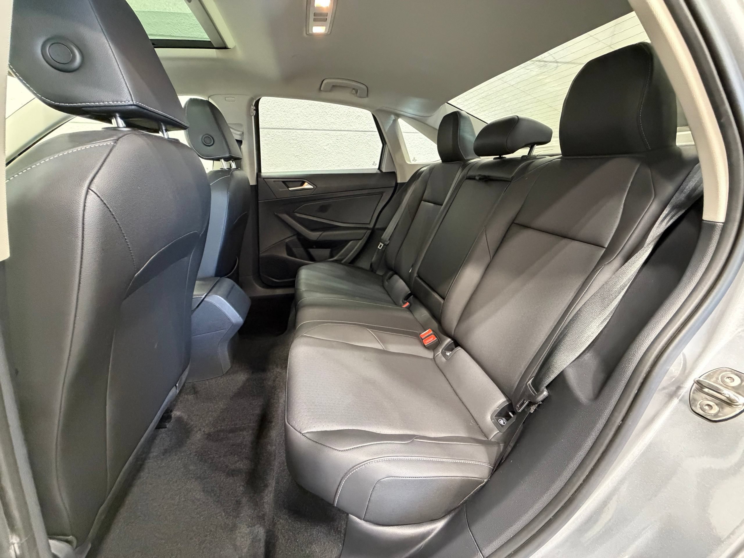 Used 2019 Volkswagen Jetta SEL FWD image 22