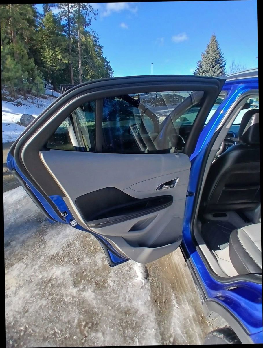 Used 2015 Buick Encore Leather AWD/4WD image 9