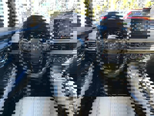 Used 2025 Honda HR-V EX-L image 14