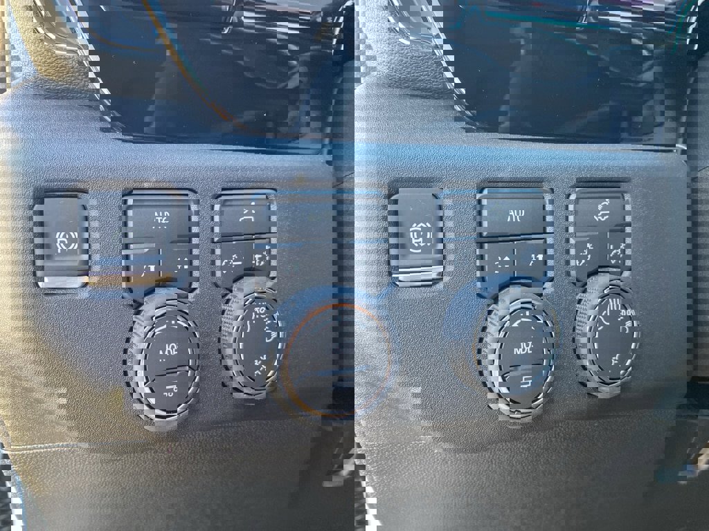 New 2026 Chevrolet Silverado 1500 LT image 27