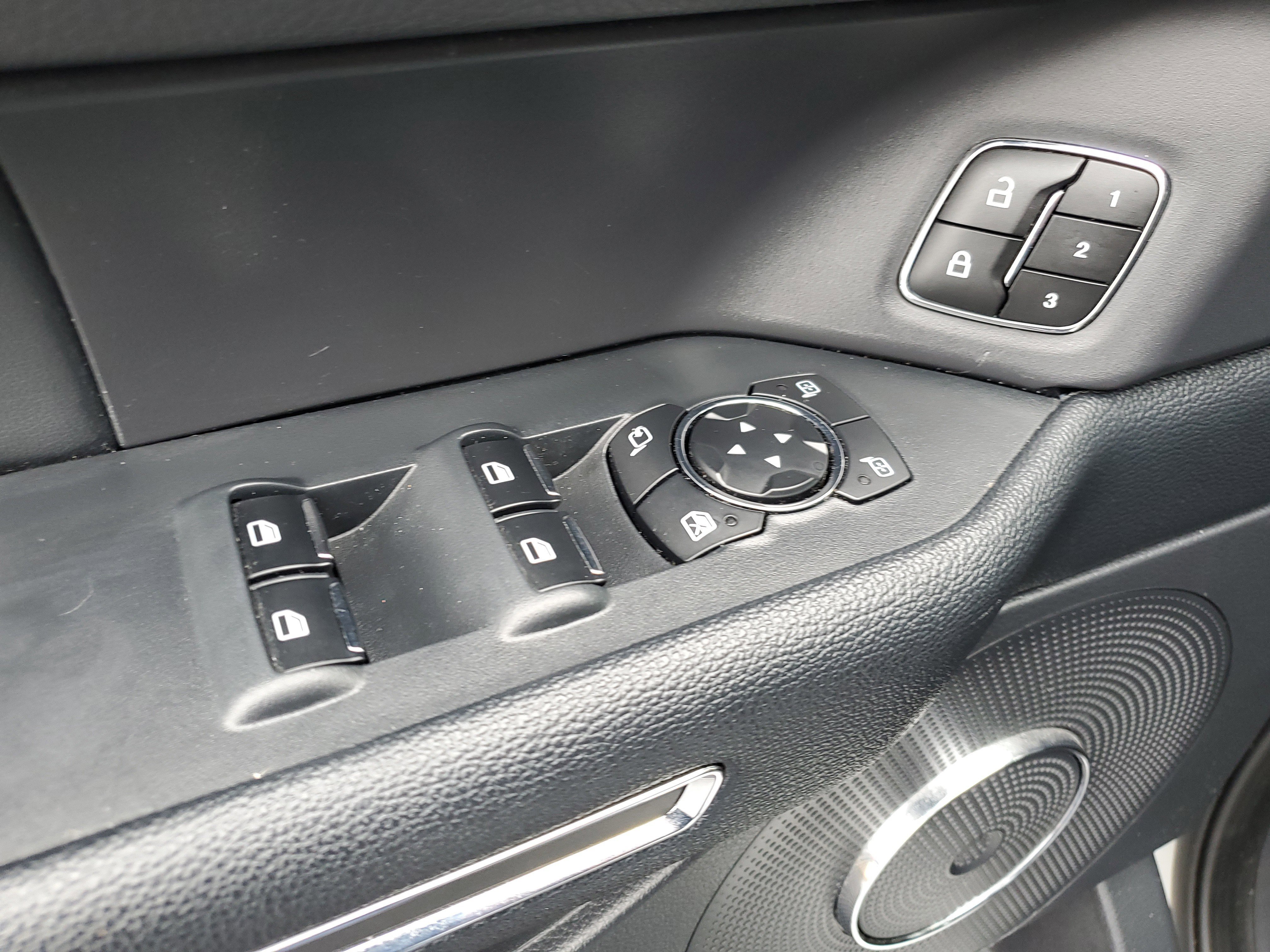 Used 2023 Ford Expedition Max XLT image 22