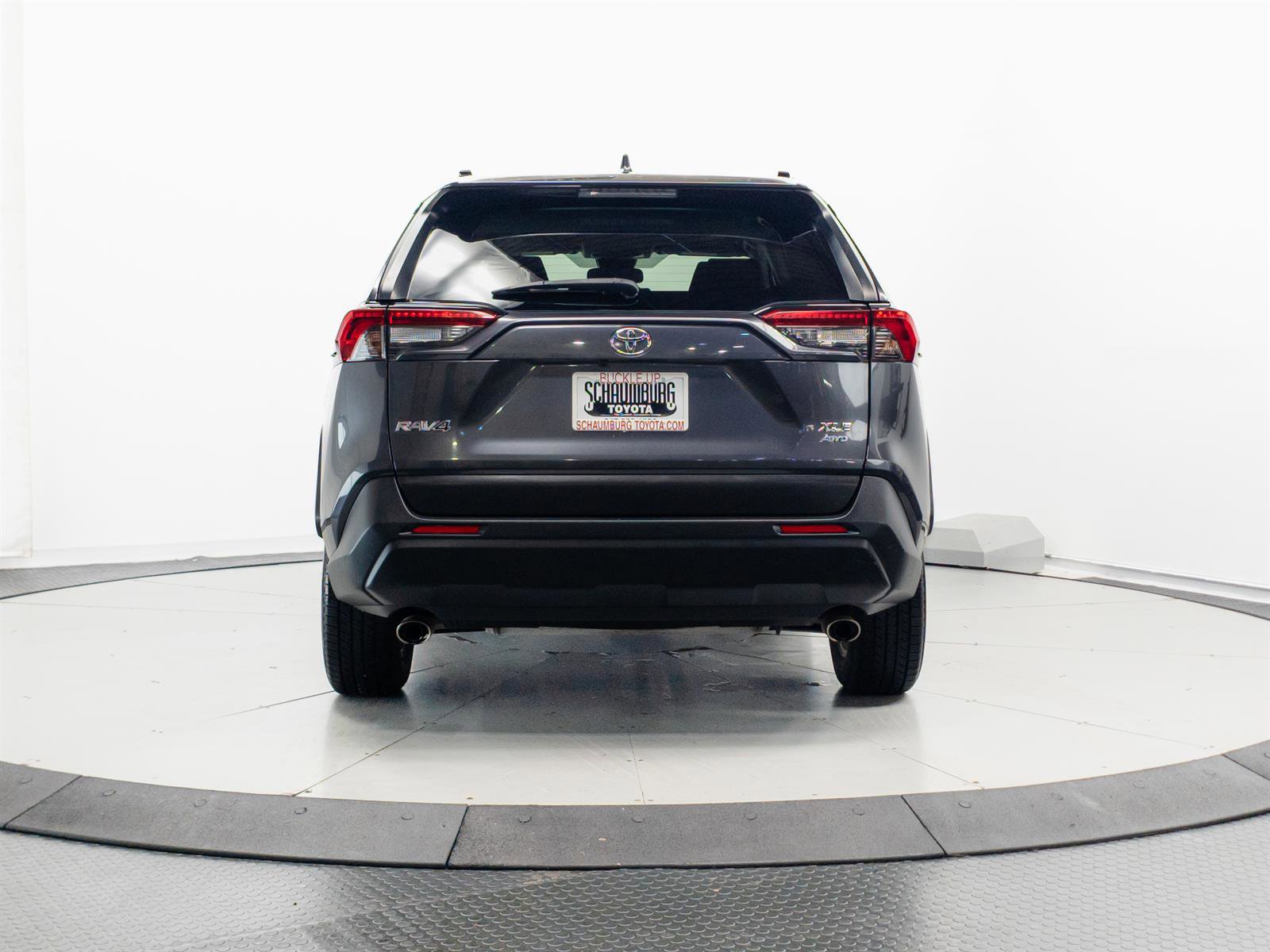 Used 2019 Toyota RAV4 XLE AWD/4WD image 10