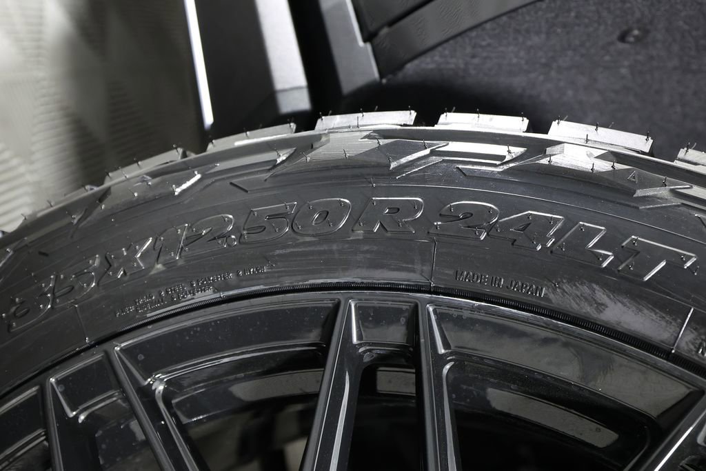 Used 2026 Cadillac Escalade Platinum Sport w/ LPO, Floor Liner Package image 61