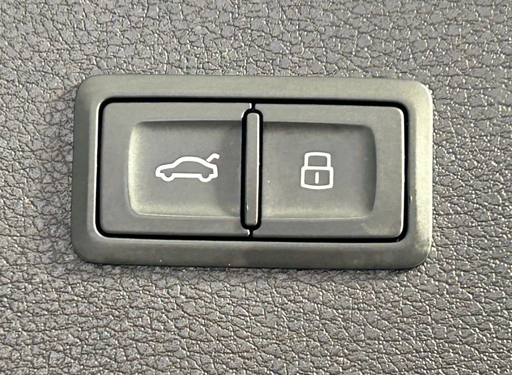 Used 2021 Audi Q5 2.0T Premium Plus w/ Premium Plus Package image 15