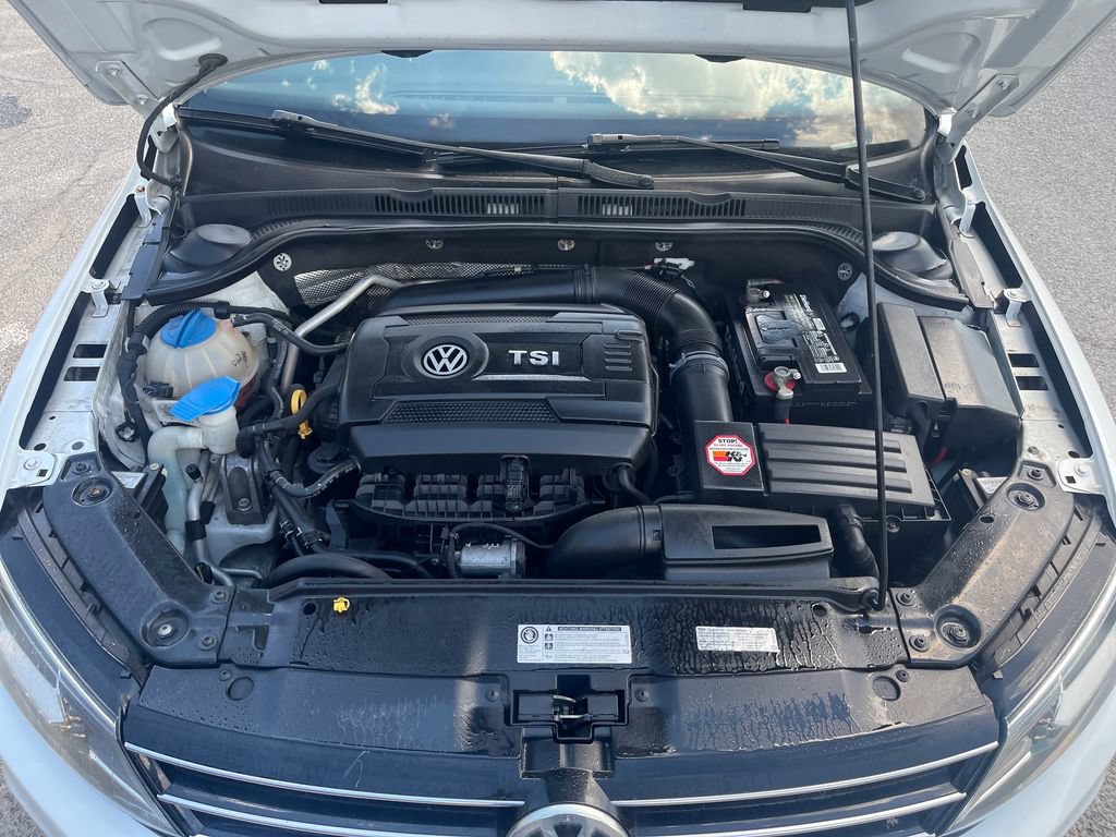Used 2016 Volkswagen Jetta SEL w/ Lighting Package FWD image 11