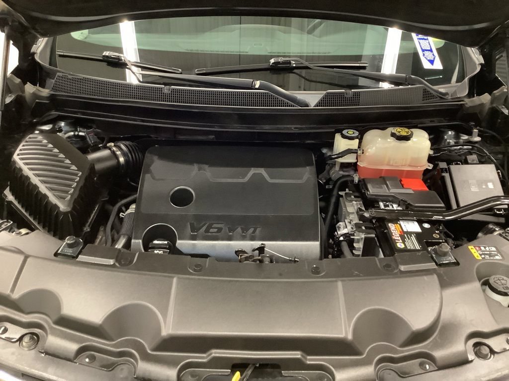 Used 2019 Chevrolet Traverse LT FWD image 14