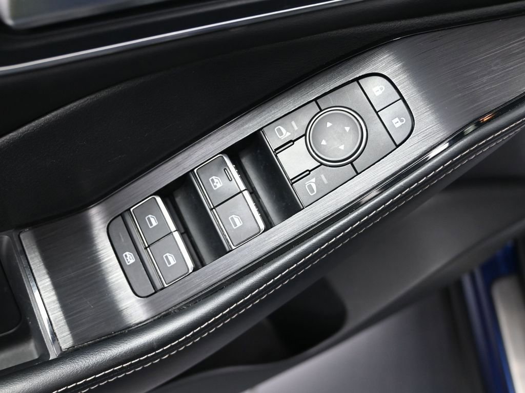 Used 2021 Nissan Rogue Platinum image 11