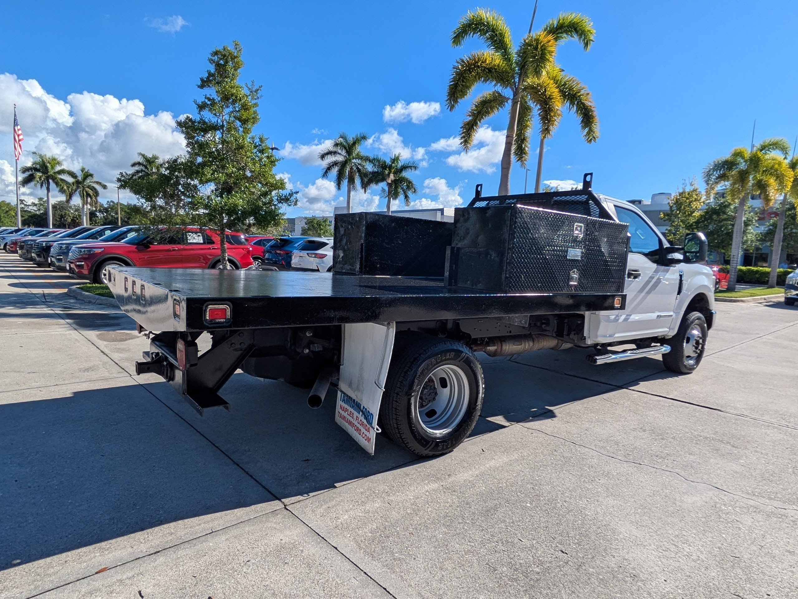Used 2021 Ford F350 XL w/ Power Equipment Group AWD/4WD image 4