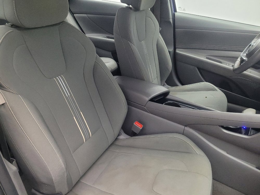 Used 2022 Hyundai Elantra SEL w/ Convenience Package image 21