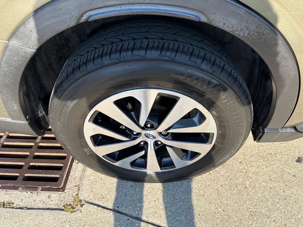 Used 2021 Subaru Outback Premium AWD/4WD image 29