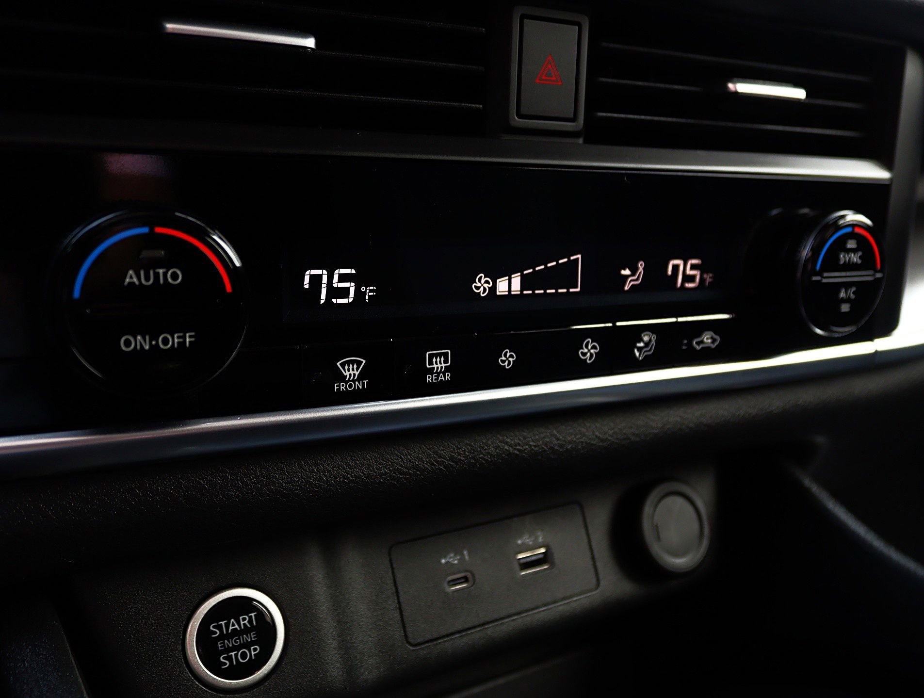 Used 2023 Nissan Rogue SV image 31