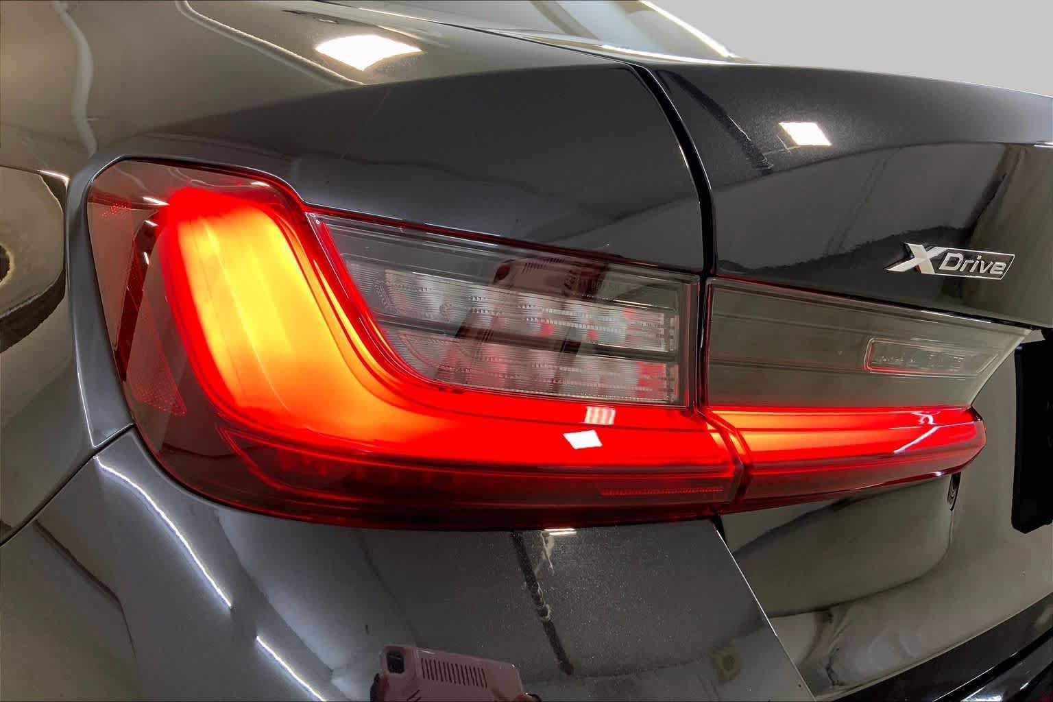 Used 2024 BMW 330i xDrive Sedan w/ Premium Package AWD/4WD image 28