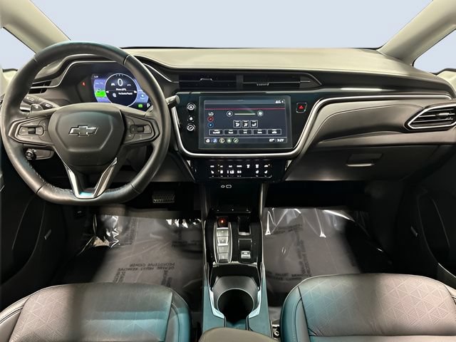 Used 2023 Chevrolet Bolt LT w/ Infotainment Package FWD image 12