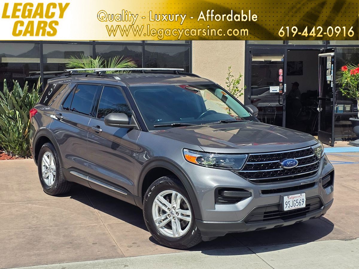 Used 2021 Ford Explorer XLT RWD image 1