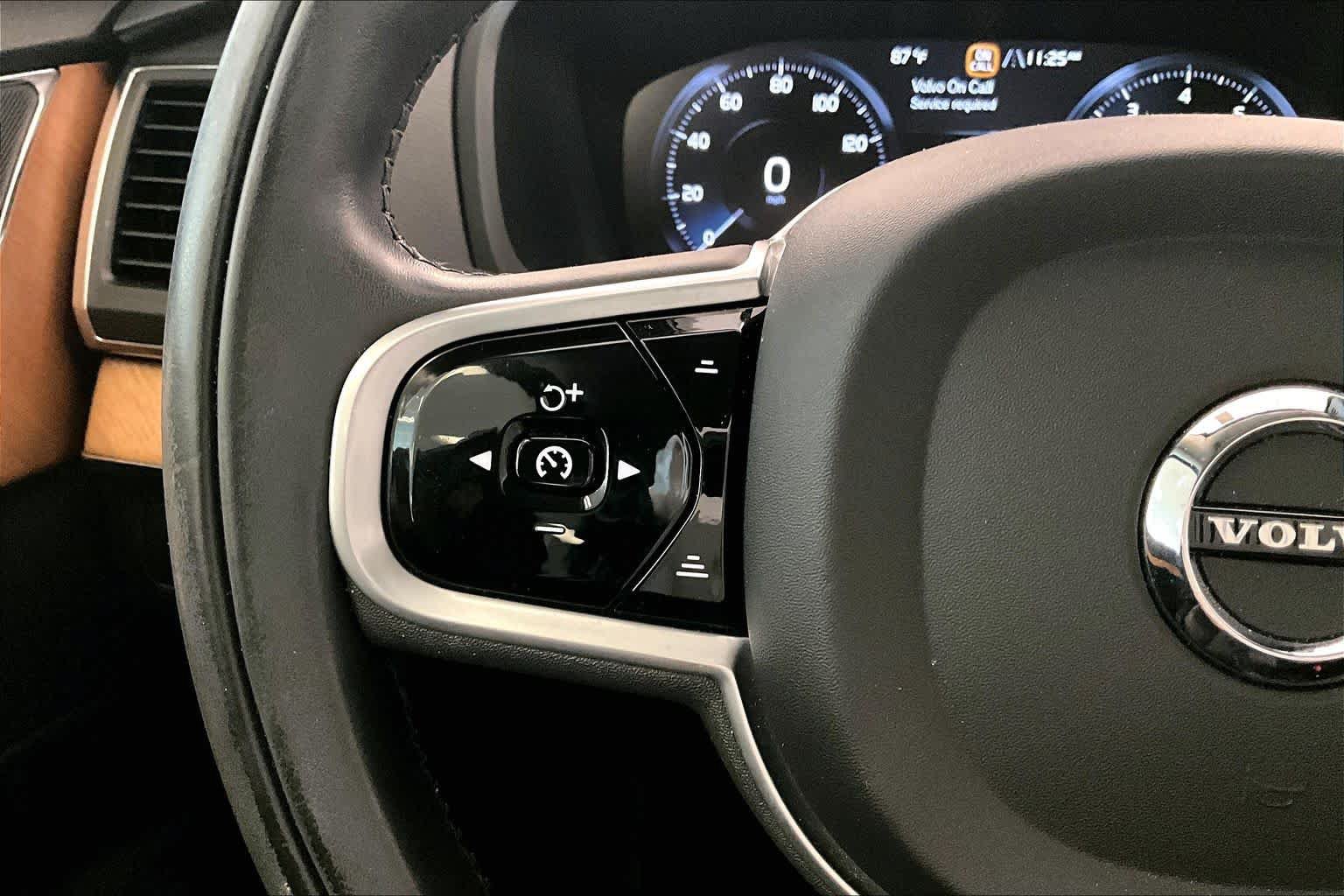 Used 2022 Volvo XC90 T5 Momentum w/ Climate Package FWD image 22