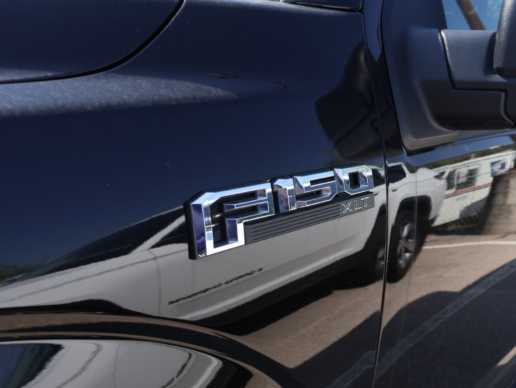 Used 2019 Ford F150 XLT w/ Equipment Group 302A Luxury AWD/4WD image 15
