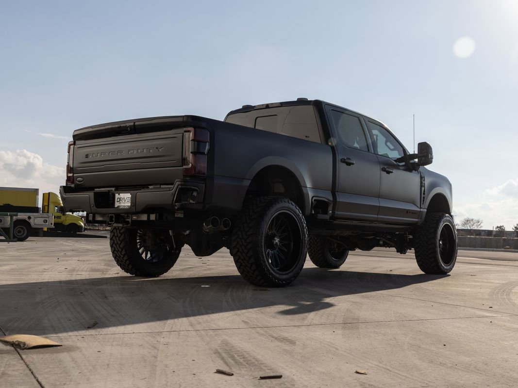 Used 2025 Ford F350 Platinum AWD/4WD image 13