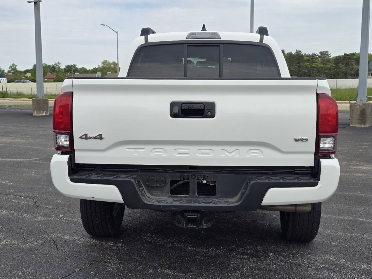 Used 2023 Toyota Tacoma SR AWD/4WD image 13