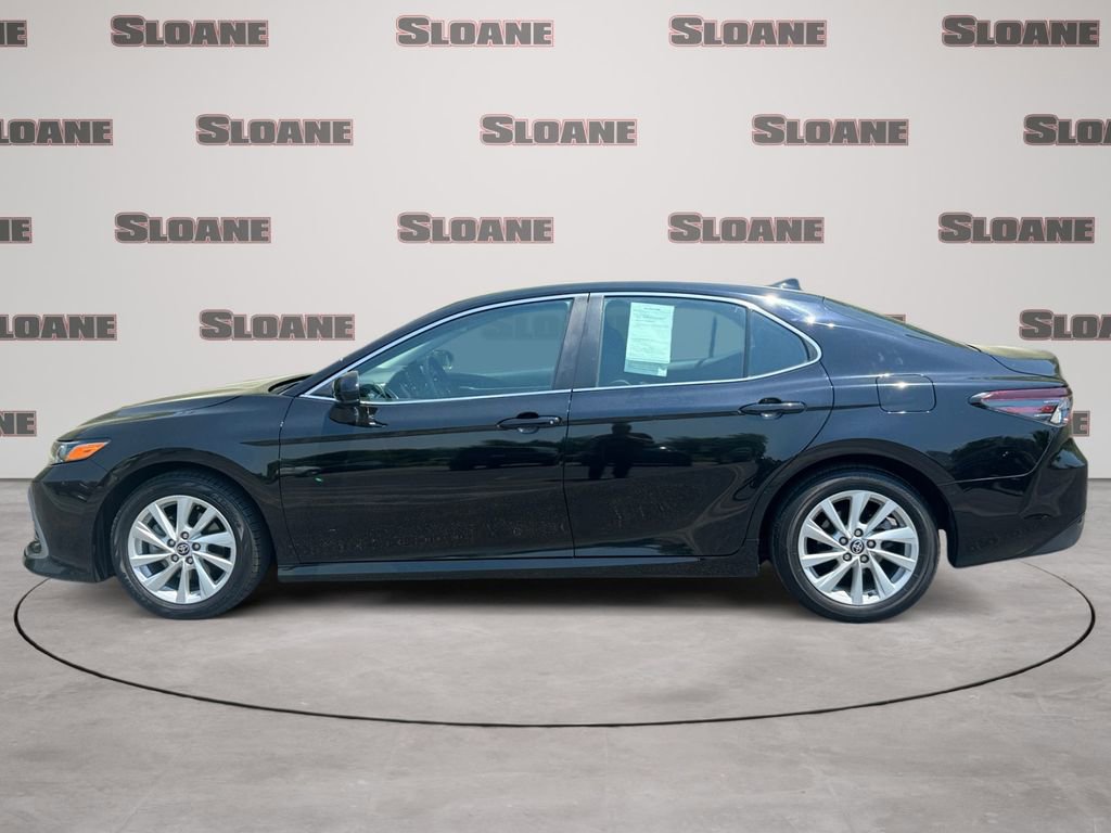 Used 2024 Toyota Camry LE FWD image 2