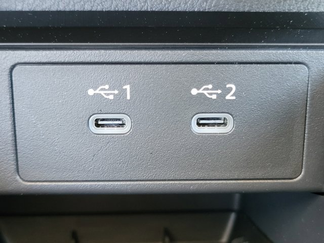 New 2025 Nissan Kicks SV image 18