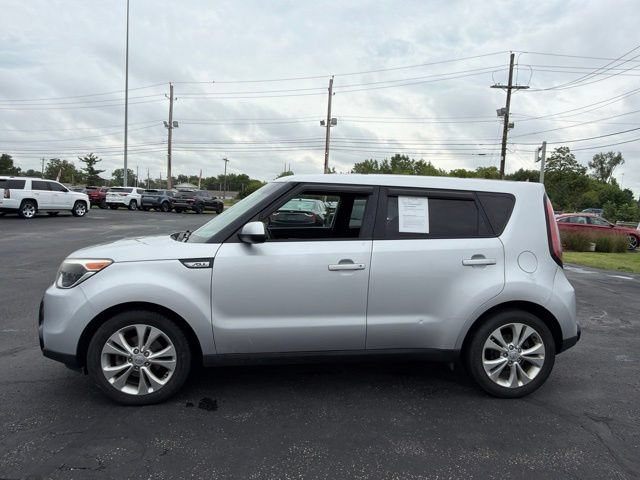 Used 2016 Kia Soul + FWD image 4