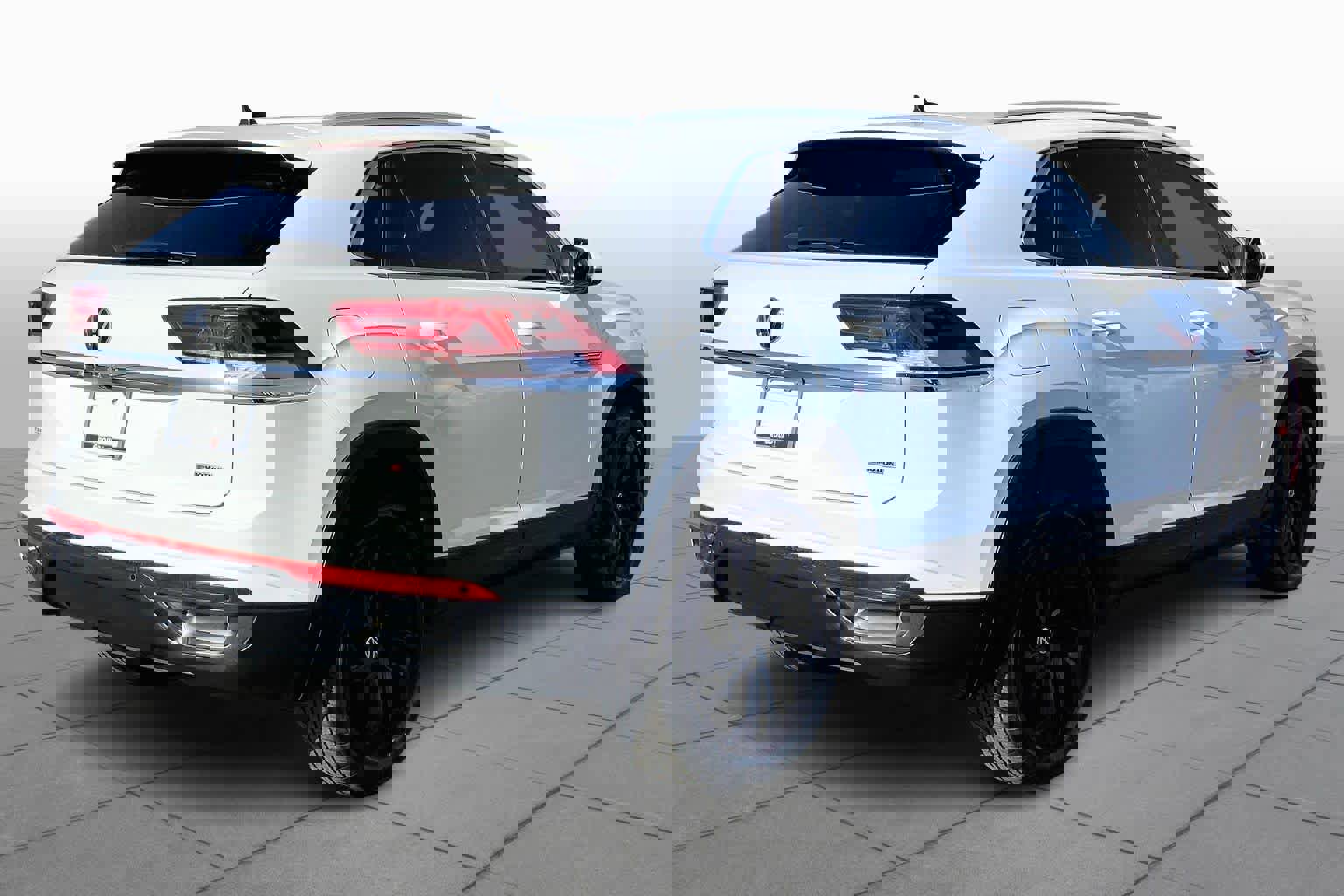 Used 2021 Volkswagen Atlas Cross Sport SEL image 13