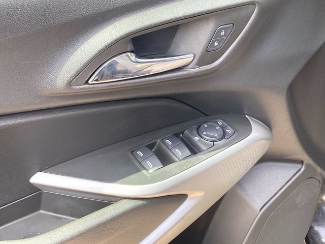 Used 2024 Chevrolet Trax LS w/ LS Convenience Package FWD image 20