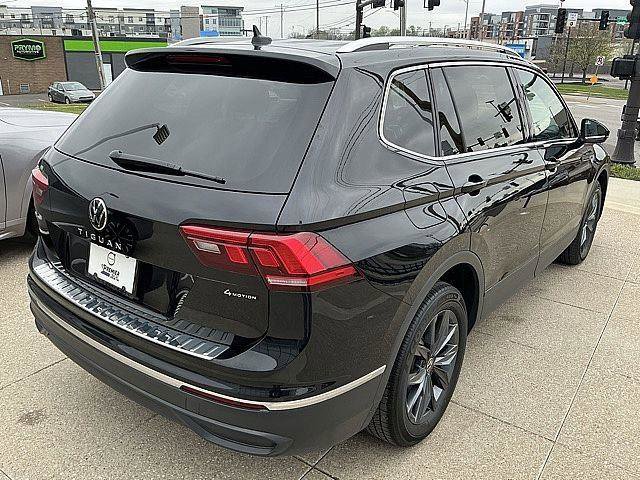 Used 2022 Volkswagen Tiguan SE AWD/4WD image 6