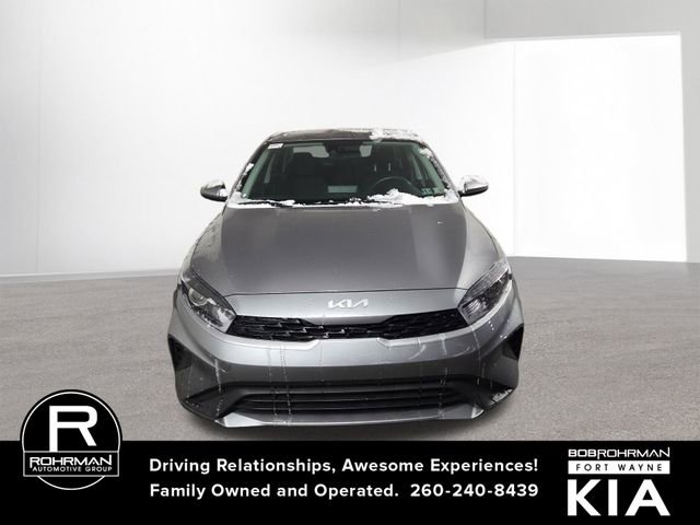 Certified 2023 Kia Forte LXS image 3