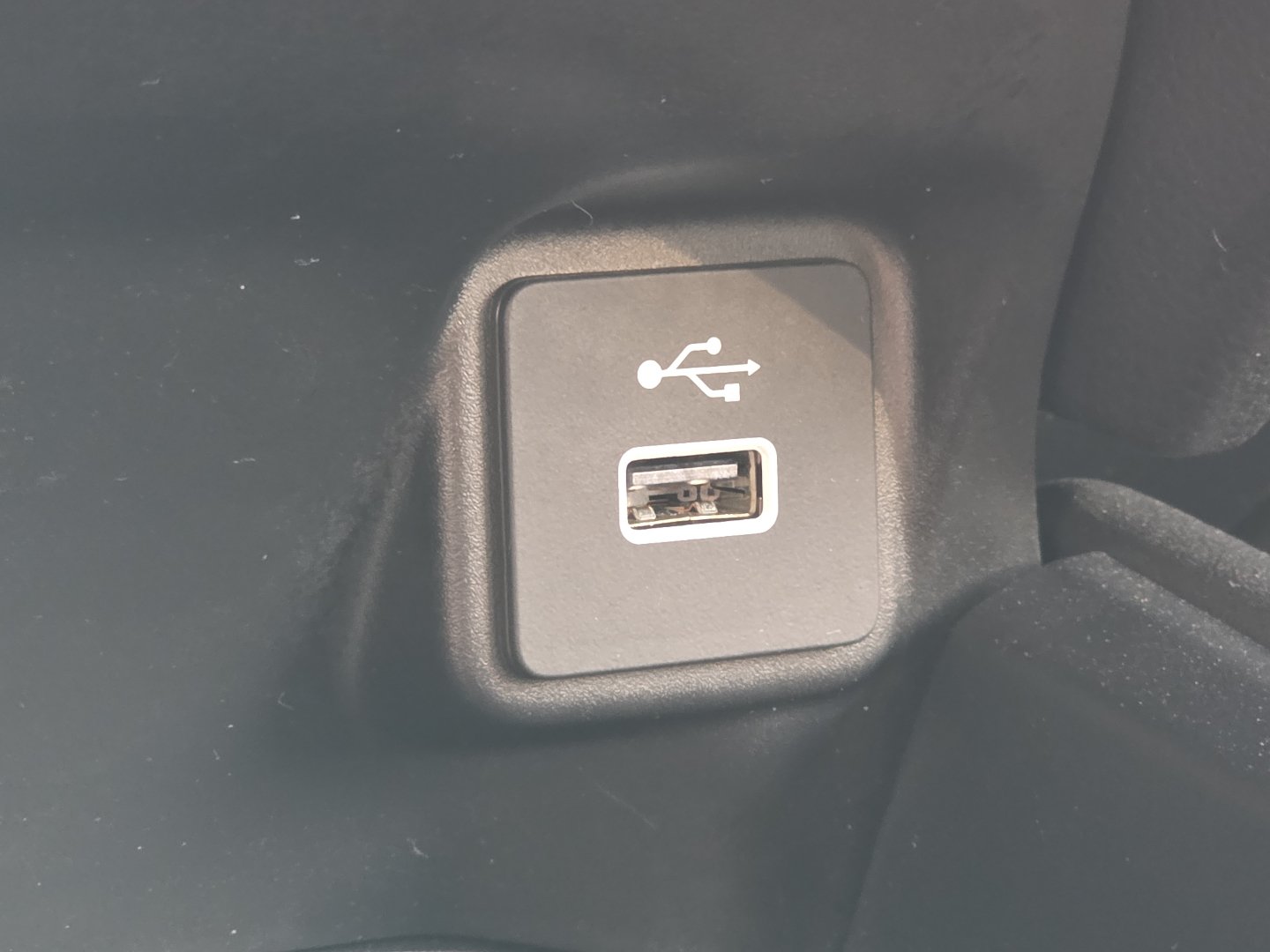 Certified 2024 Honda HR-V Sport image 4