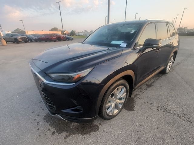 Used 2026 Toyota Grand Highlander FWD image 18