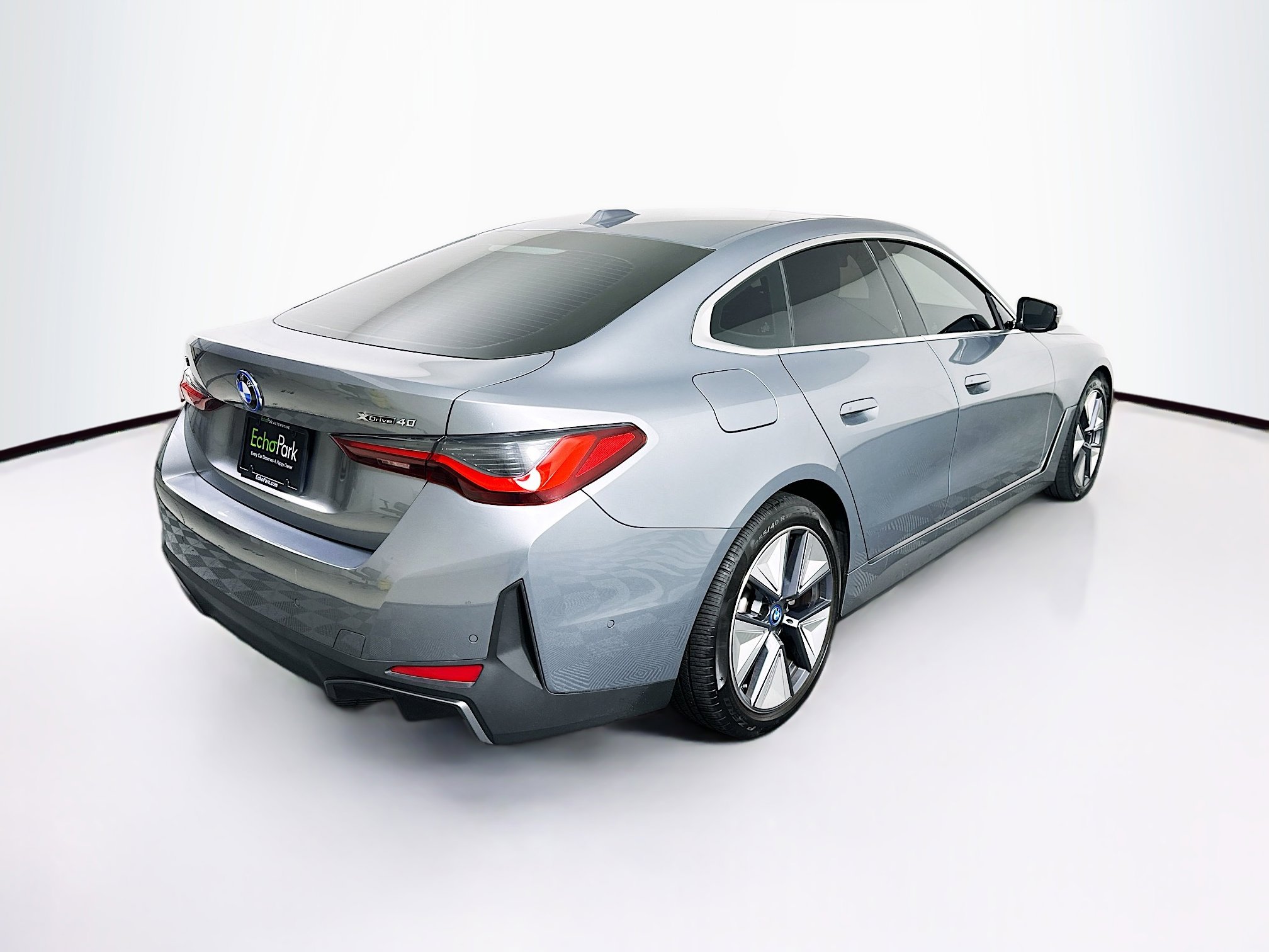 Used 2024 BMW i4 xDrive40i w/ Premium Package AWD/4WD image 9