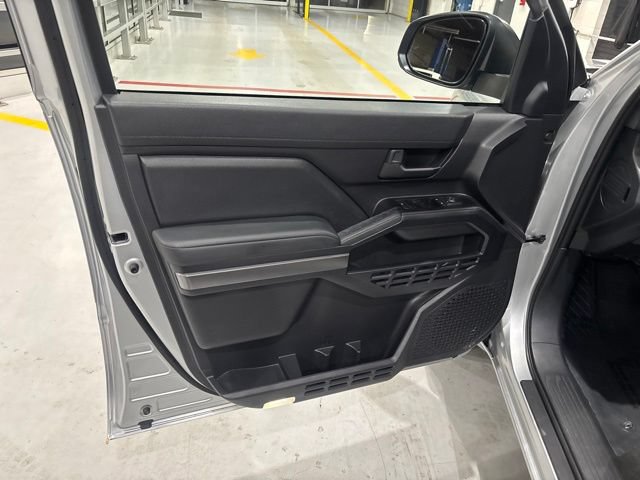 Used 2026 Toyota 4Runner SR5 AWD/4WD image 13