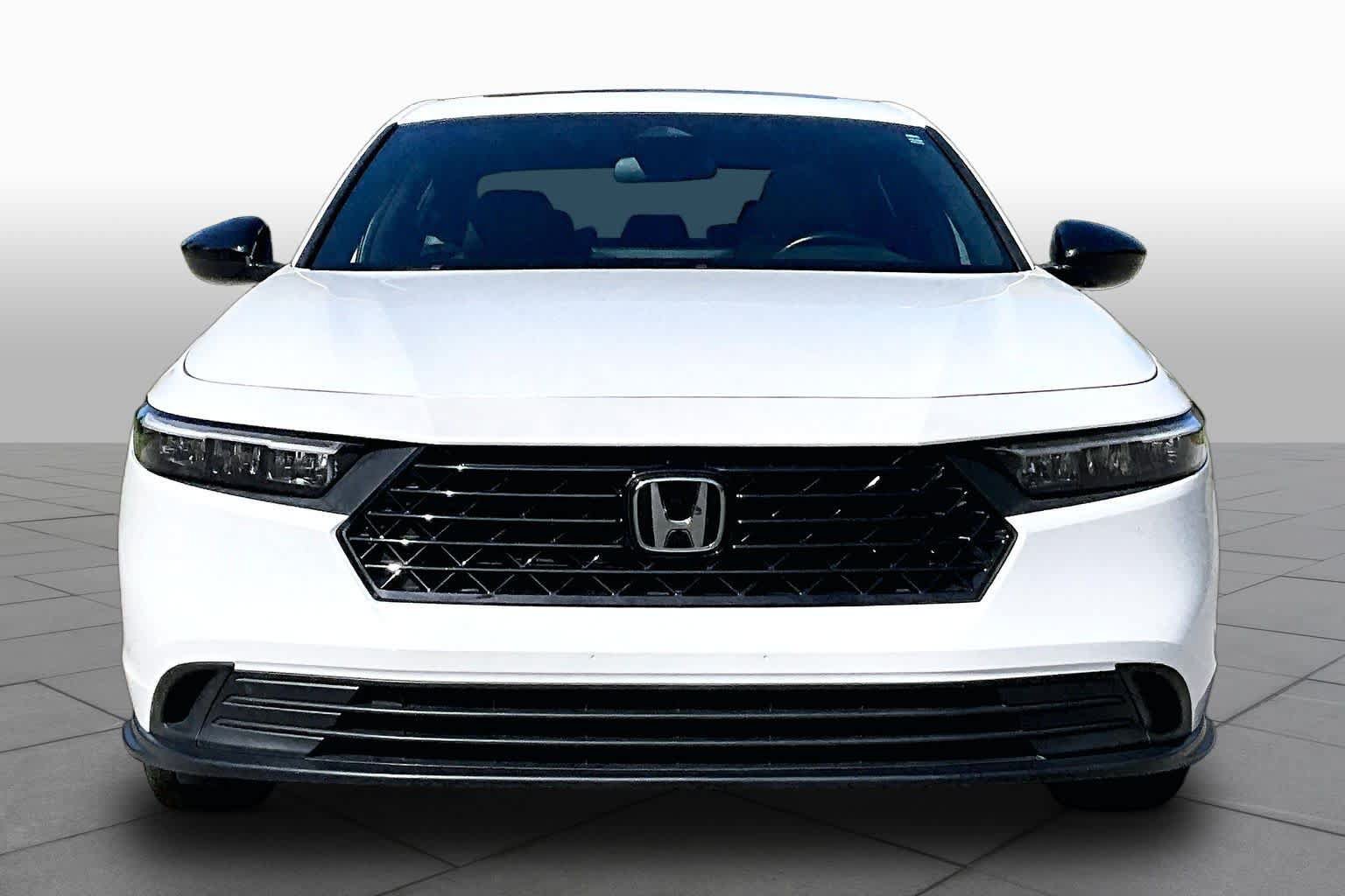 Used 2024 Honda Accord Sport image 4